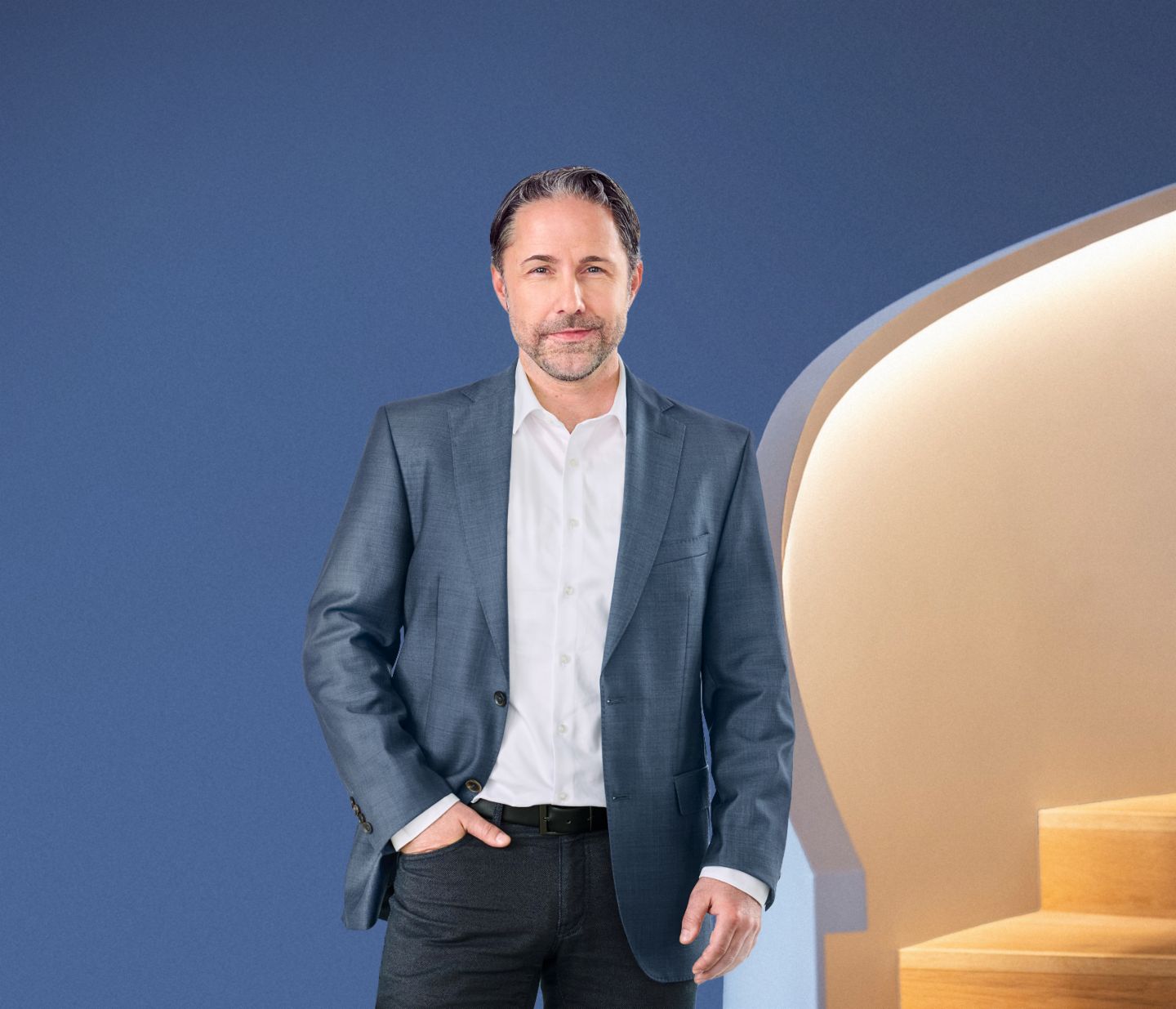 Portret al lui Marwin Ramcke, CEO al Grupului EOS