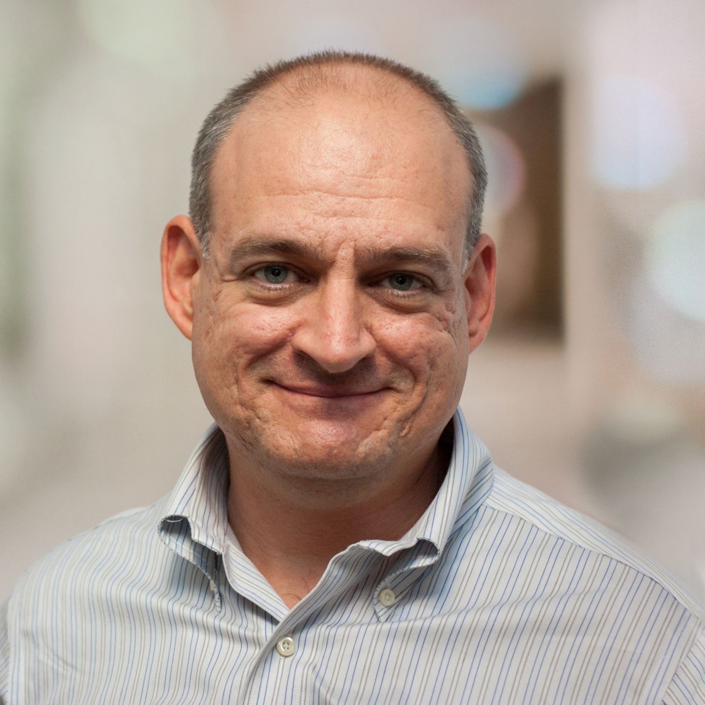Raport financiar COVID-19: Georg Kovacs, directorul general al EOS KSI România