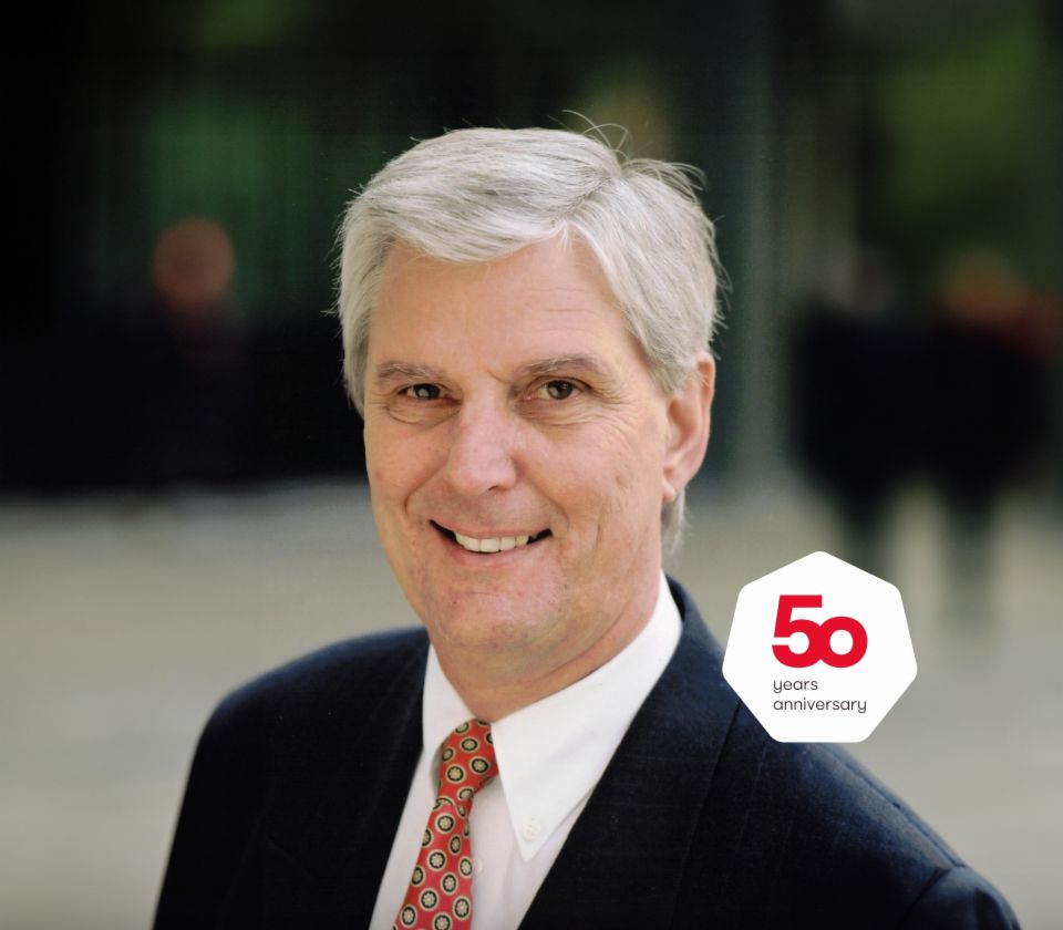 Portretul lui Dieter Plambeck, Director General al EOS Deutscher Inkassodienst până în 2005