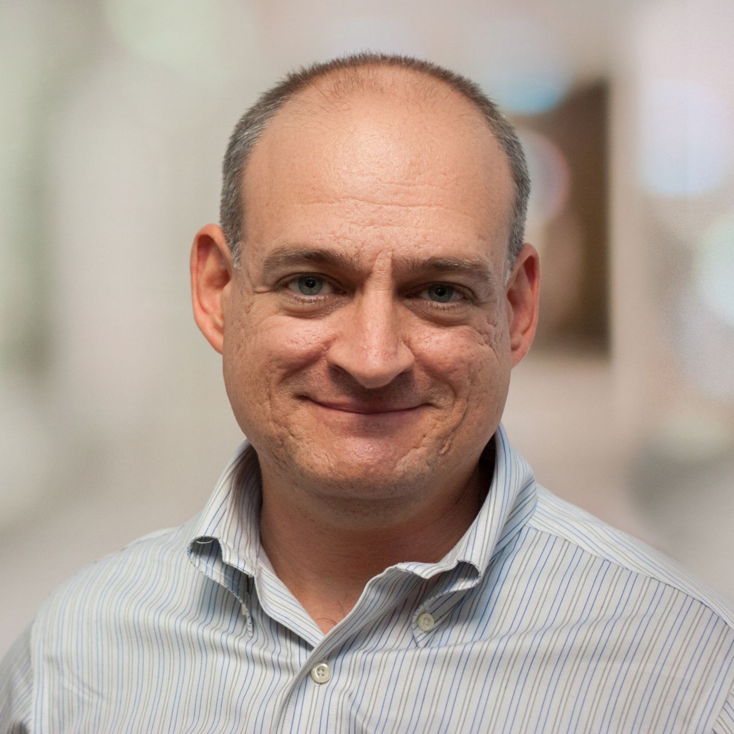 Georg Kovacs, Membru al Consiliului de Administrație și Trezorier al Fenca (Federația Asociațiilor Naționale Europene de Colectare) și Președinte al AMCC (Asociația de Gestionare a Datoriilor Comerciale)